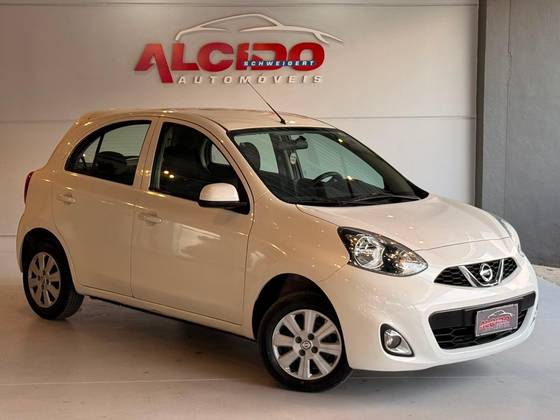 NISSAN MARCH 1.0 CONFORTO 12V FLEX 4P MANUAL NISSAN MARCH 1.0 CONFORTO 12V FLEX 4P MANUAL